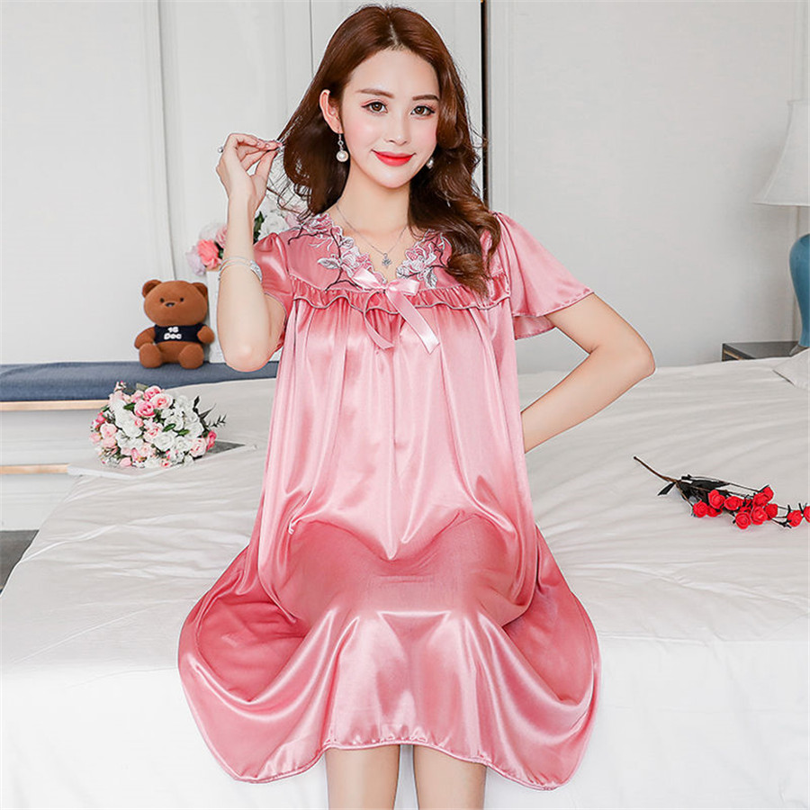 NEW Summer Ice Silk Nightgown  - Robe Silk Women recension och pris